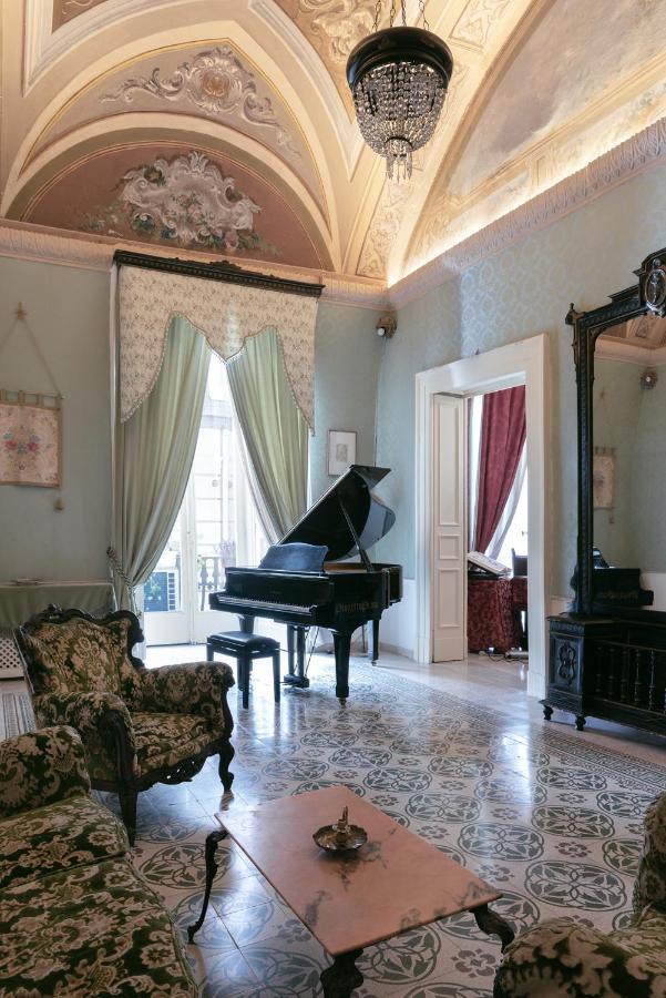 فندق Carafa Di Maddaloni Residenza Di Charme نابولي المظهر الخارجي الصورة