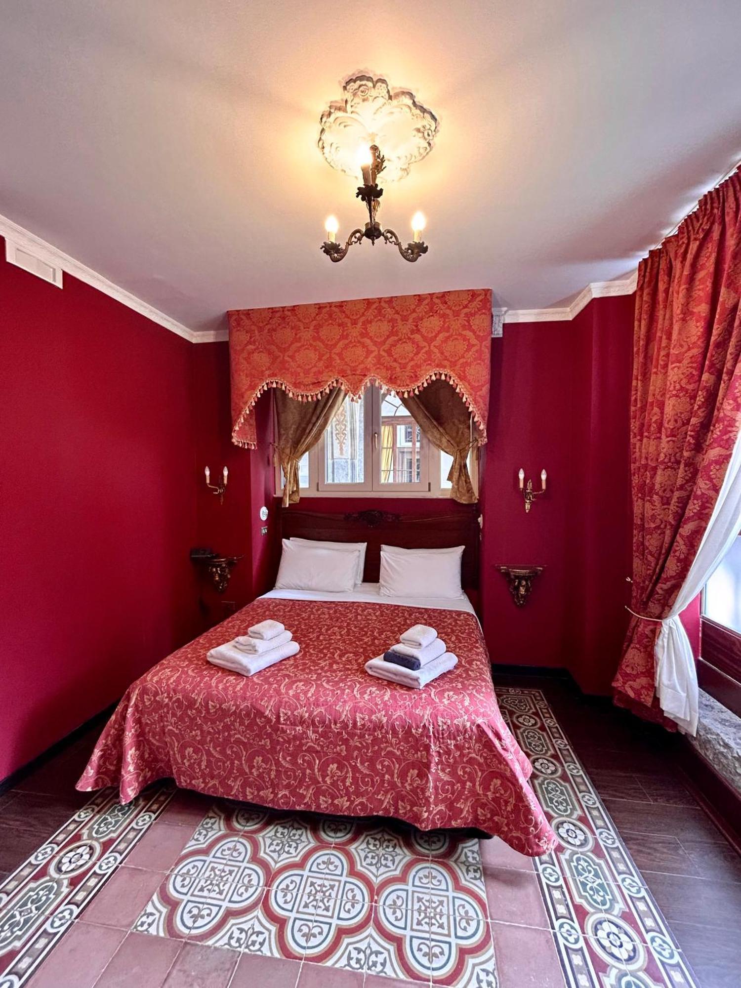فندق Carafa Di Maddaloni Residenza Di Charme نابولي المظهر الخارجي الصورة
